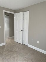 12265 Zittle Ave, Unit 12265 in Port Charlotte, FL - Building Photo