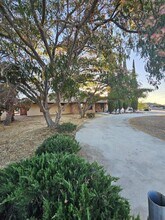 7742 Oxford Ave in Hesperia, CA - Building Photo - Building Photo