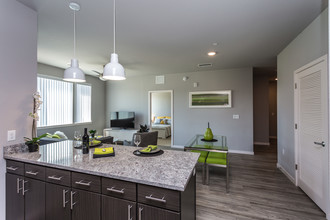 Verra West in Longmont, CO - Building Photo - Interior Photo