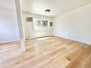1431 N Hobart Blvd in Los Angeles, CA - Building Photo - Building Photo