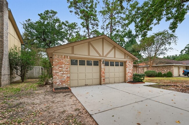 23919 Farm Hill Dr in Spring, TX - Building Photo - Building Photo