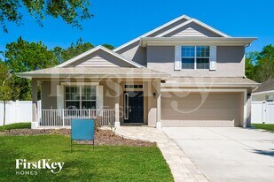 12050 Colony Lakes Blvd in New Port Richey, FL - Building Photo