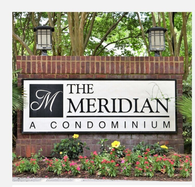 2011 N Highway 17, Unit G in Mount Pleasant, SC - Building Photo