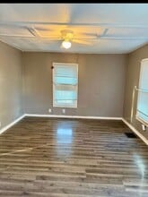 404 S Howard St in Bloomfield, IA - Building Photo - Building Photo