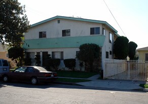 118 W Buckthorn St in Inglewood, CA - Building Photo