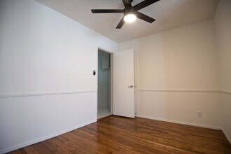 11948 Magnolia Blvd, Unit 02 in Los Angeles, CA - Foto de edificio - Building Photo
