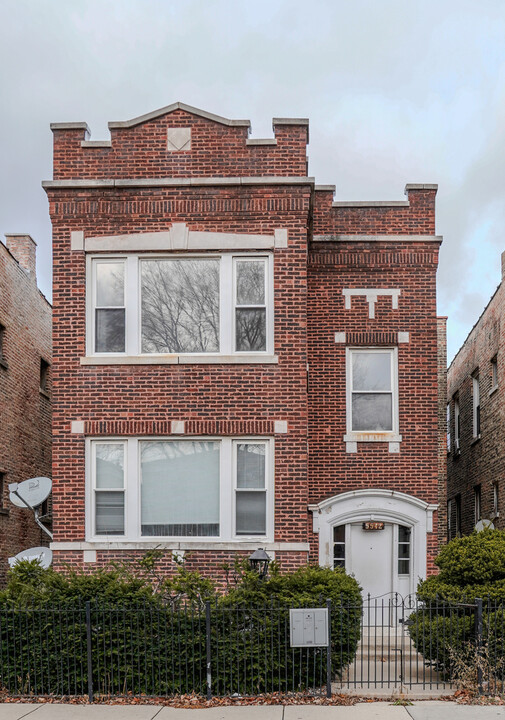 5542 W Gladys Ave in Chicago, IL - Building Photo