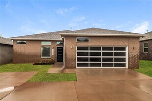 11233 Paradise Out Ln in Oklahoma City, OK - Building Photo