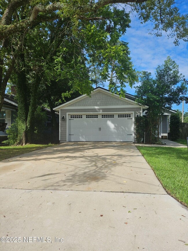 property at 1002 Ingleside Ave