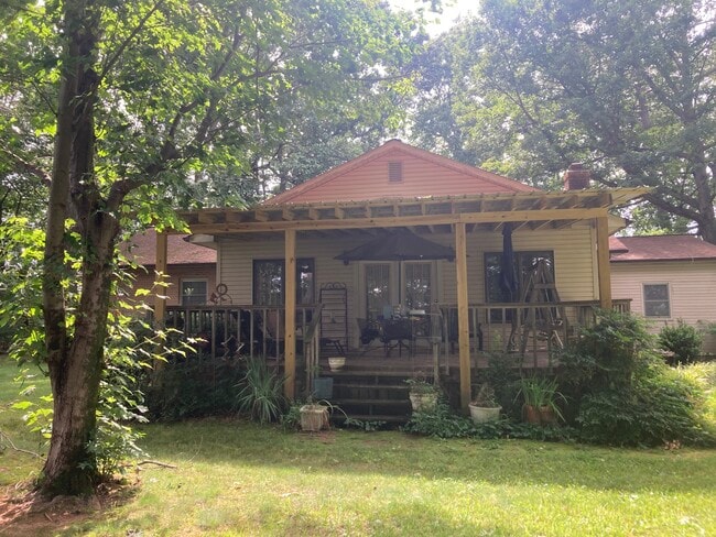 474 Murdock Rd, Unit Little House in the Woods
