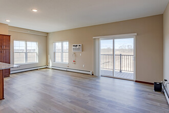 Traverse Green Apartments in St. Peter, MN - Building Photo - Interior Photo