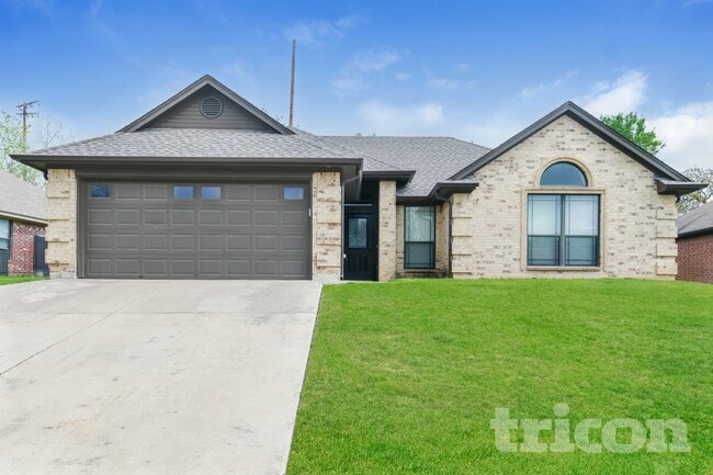 property at 108 Parkwood Ct