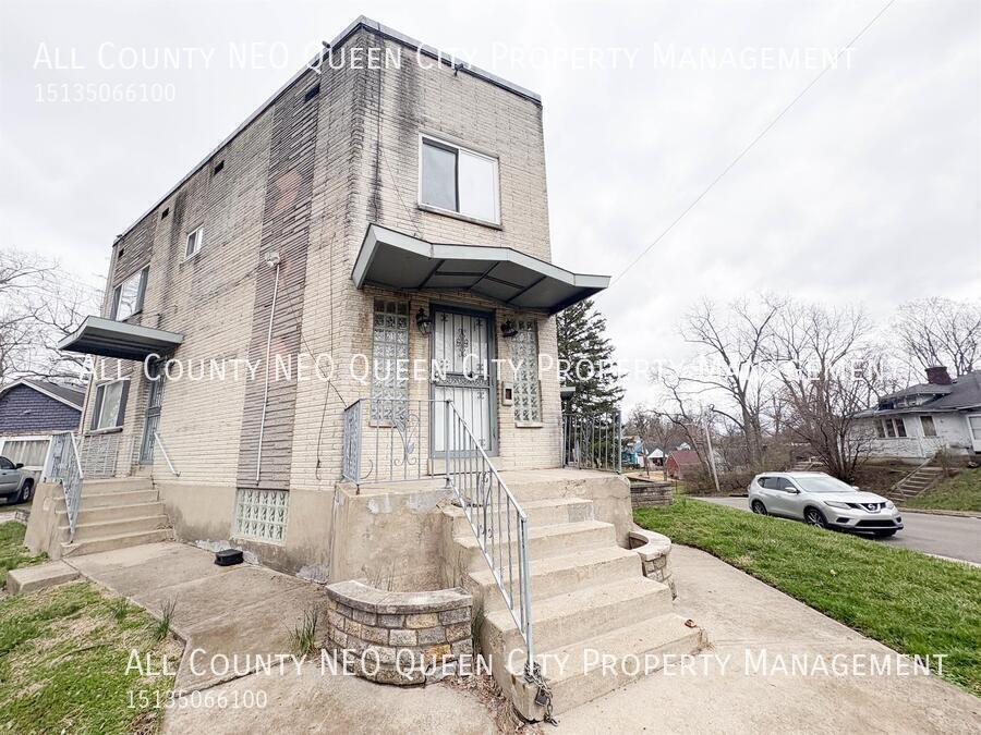 21 Valleyview Dr in Dayton, OH - Building Photo