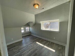 3627 Montgomery Rd in Cincinnati, OH - Building Photo - Building Photo