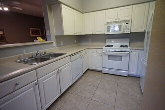 9000 Las Vegas Blvd S in Las Vegas, NV - Building Photo - Building Photo