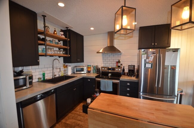 property at 7023 Silverqueen