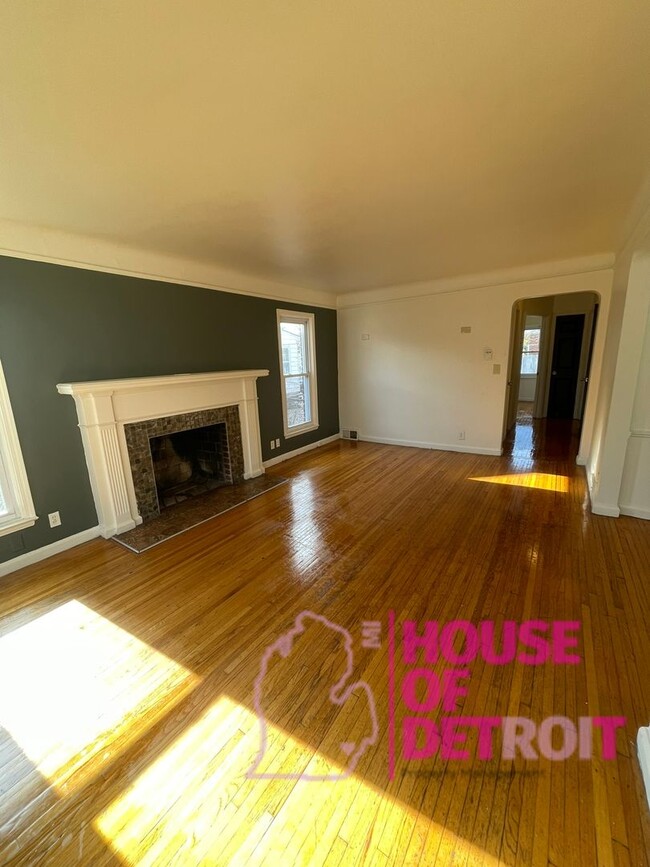 11635 Nottingham Rd in Detroit, MI - Building Photo - Building Photo