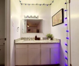 8102 Sonnet Ave in Austin, TX - Building Photo - Building Photo
