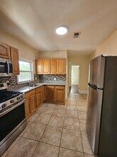 240 Copeland Ave in Lyndhurst, NJ - Building Photo - Building Photo