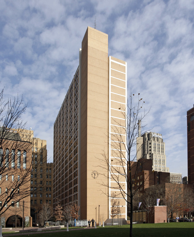 Orlowitz Residence in Philadelphia, PA - Building Photo - Building Photo