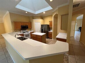 1120 Deer Valley Ln in Arlington, TX - Building Photo - Building Photo