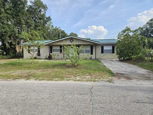 2445 King Ave in Auburndale, FL - Building Photo - Building Photo