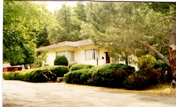 1815 Foothill Blvd in Calistoga, CA - Foto de edificio - Building Photo