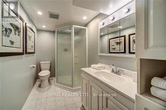 109 Vanbrugh Ave in Toronto, ON - Building Photo - Building Photo