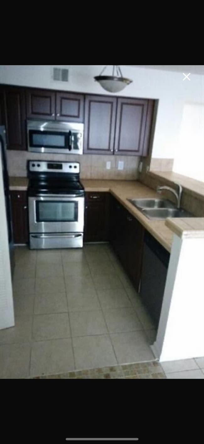 1749 Village Blvd, Unit unit103
