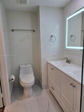 2027 SE 10th Ave in Fort Lauderdale, FL - Building Photo - Building Photo