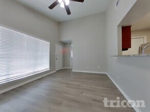 5907 Misty Meadow St in League City, TX - Building Photo - Building Photo