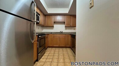 345 Franklin St, Unit 105 in Cambridge, MA - Foto de edificio - Building Photo