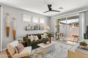 1297 E Broadway Ave in Apache Junction, AZ - Building Photo