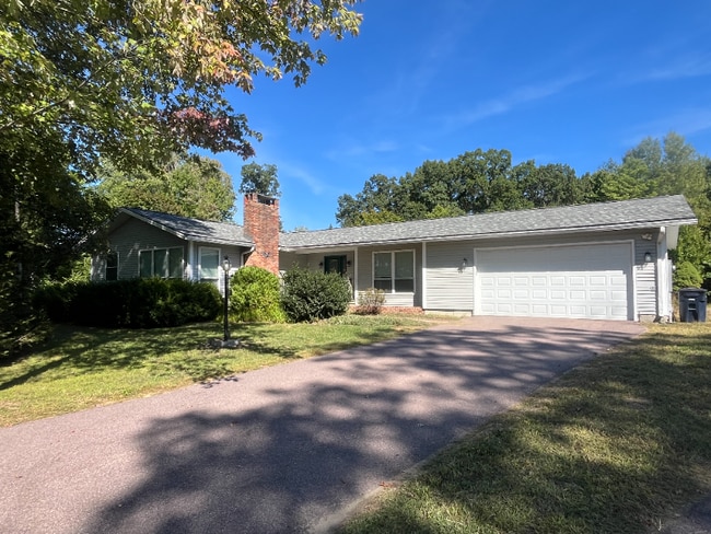 property at 559 Malletts Bay Ave