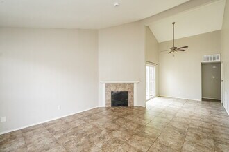 6958 Sandybrook Dr in Fort Worth, TX - Building Photo - Building Photo