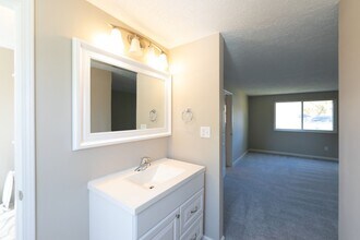 6708 Granner Ct in Indianapolis, IN - Building Photo - Building Photo