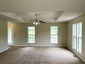 164 Lonnie Bryant Rd in Cochran, GA - Building Photo - Building Photo