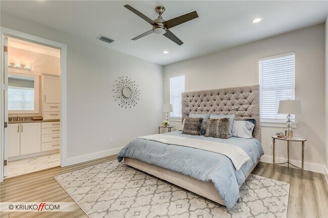 637 SW 12th Ave in Fort Lauderdale, FL - Building Photo - Building Photo