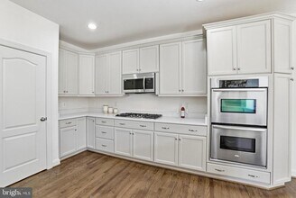 1312 Volunteer Dr in Brunswick, MD - Building Photo - Building Photo