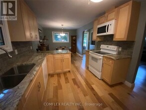 40 Bascom St in Uxbridge, ON - Building Photo - Building Photo