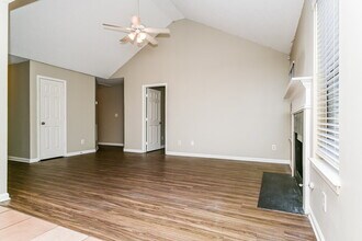 3741 Salem Meadows Dr in Stonecrest, GA - Building Photo - Building Photo