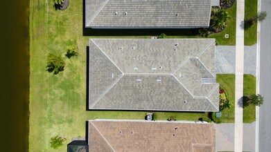 10407 SW Aquila Wy in Port St. Lucie, FL - Building Photo - Building Photo