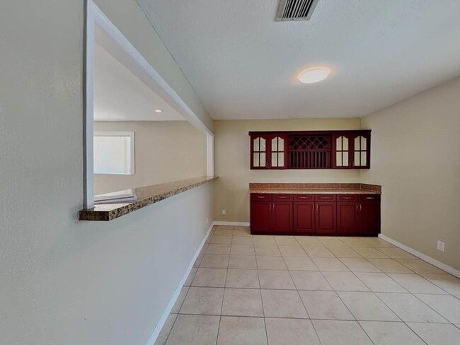 4915 Johnson St in Hollywood, FL - Building Photo - Building Photo