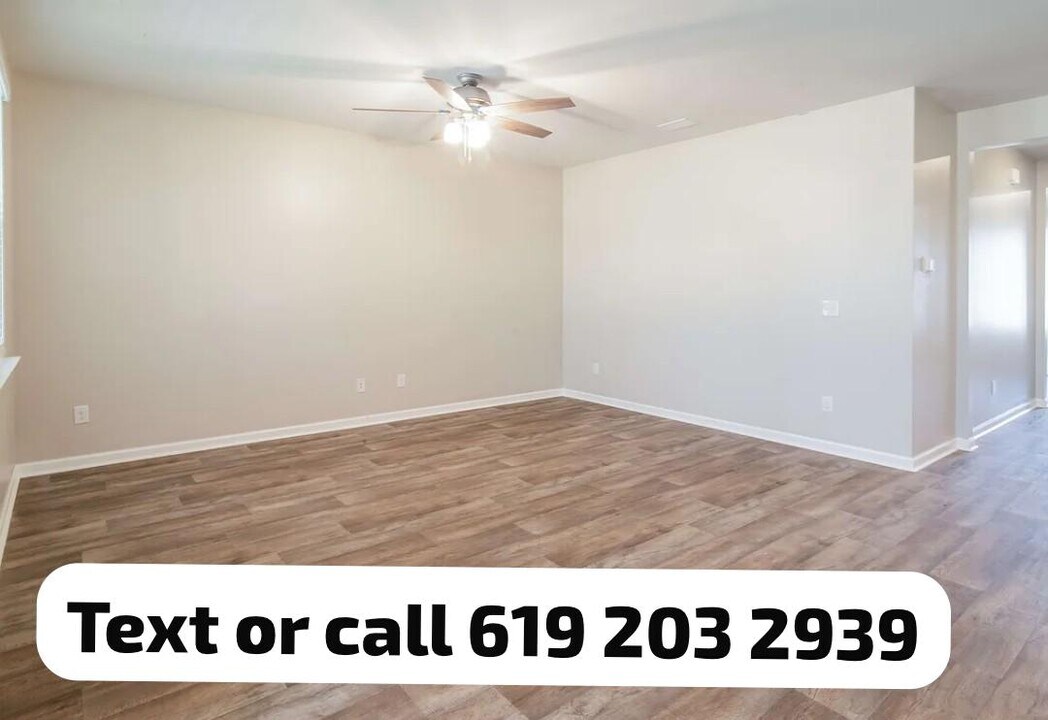 207 Bering Ln in Summerville, SC - Building Photo