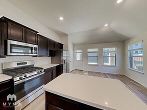 2436 Dolostone Dr in Aubrey, TX - Building Photo - Building Photo