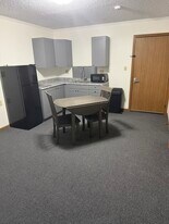 604 S Polk St, Unit HZ104 in Maysville, MO - Building Photo