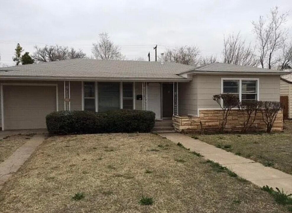 2514 43rd St in Lubbock, TX - Building Photo