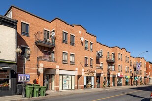 2701-2741 Notre-Dame O in Montréal, QC - Building Photo