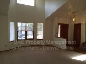9996 Spring Hill Ln in Highlands Ranch, CO - Building Photo - Building Photo