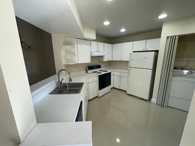 property at 1017 Washington Cir